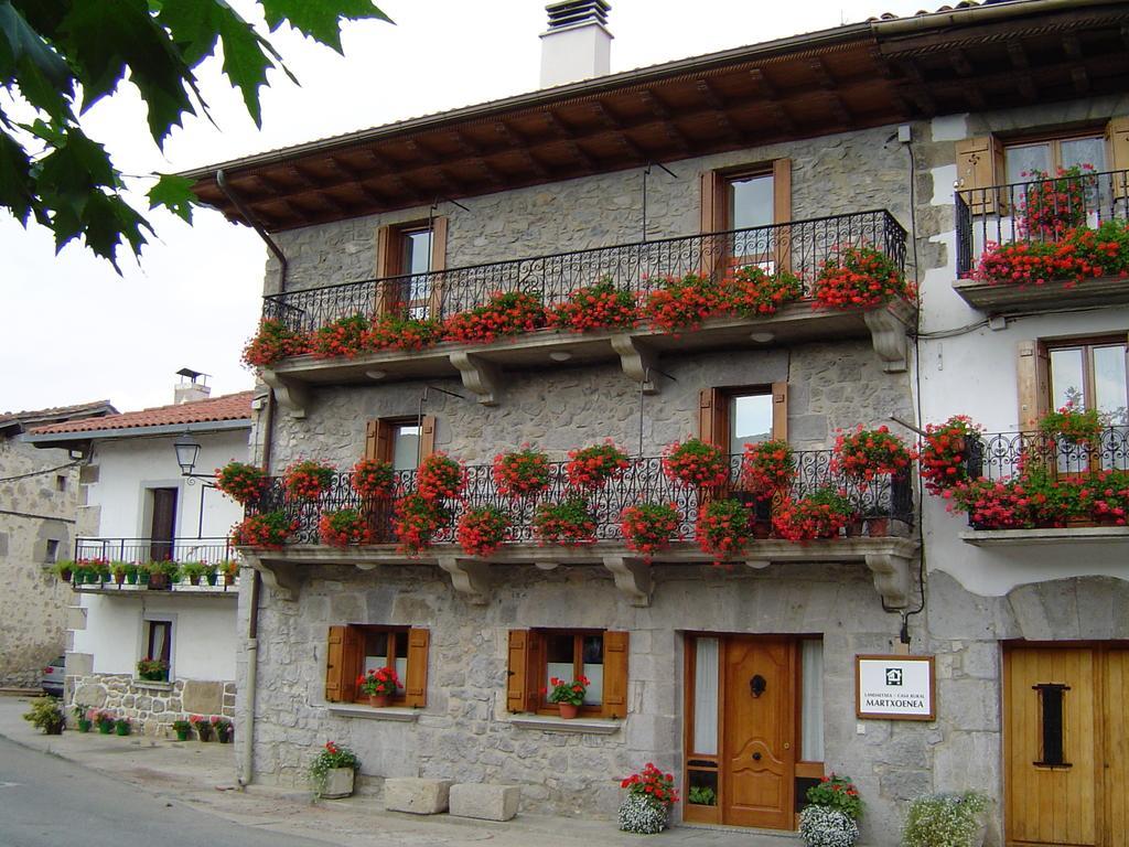 Casa Rural Martxoenea Landetxea Arruazu Exterior photo